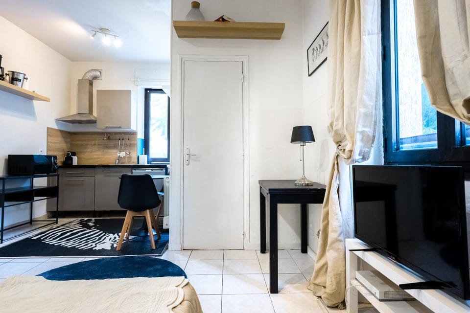 Joli Studio Joinville bord de marne 15m de Paris Apartment in Île-de-France