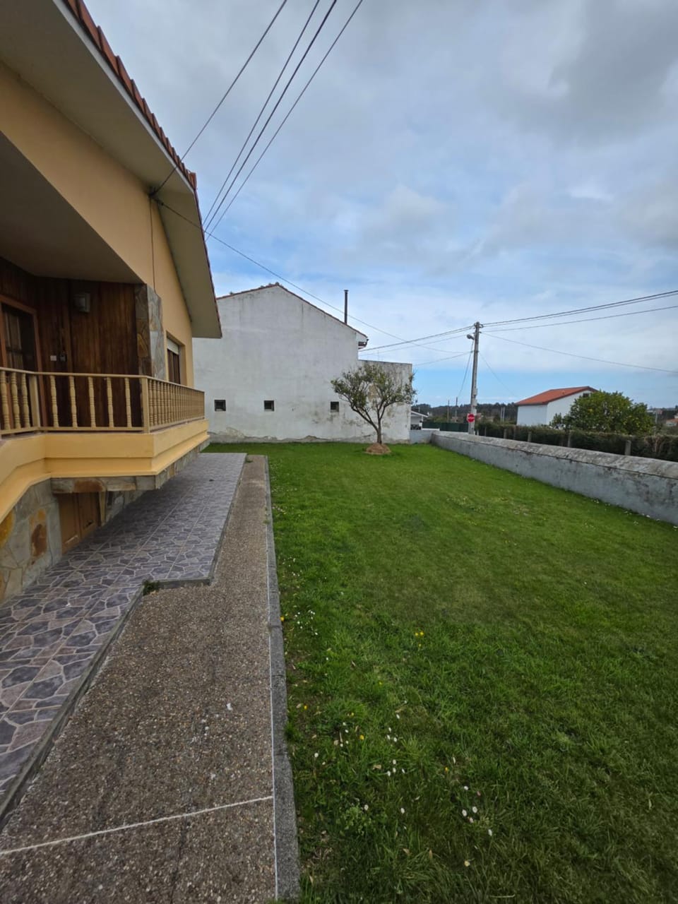 Property building, Day, Natural landscape, Garden, View (from property/room), Balcony/Terrace, Garden view