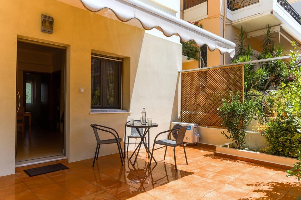 Patio, Garden, Balcony/Terrace