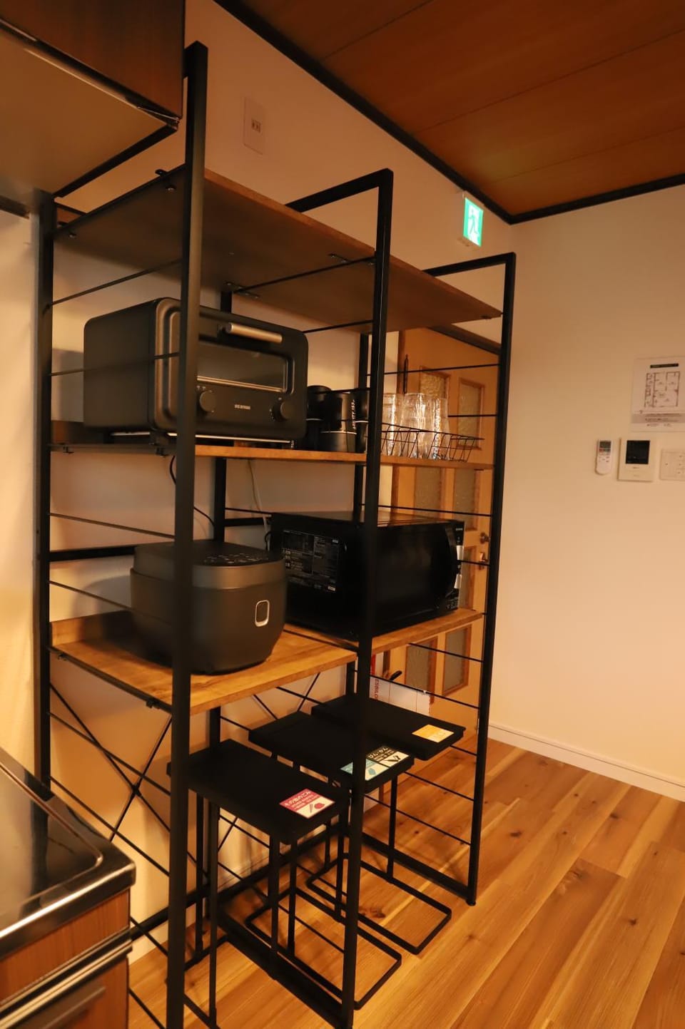 microwave, toaster, kitchen