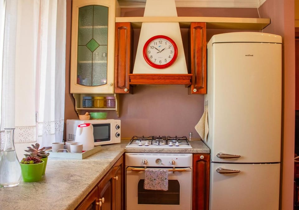 Kitchen or kitchenette, kitchen