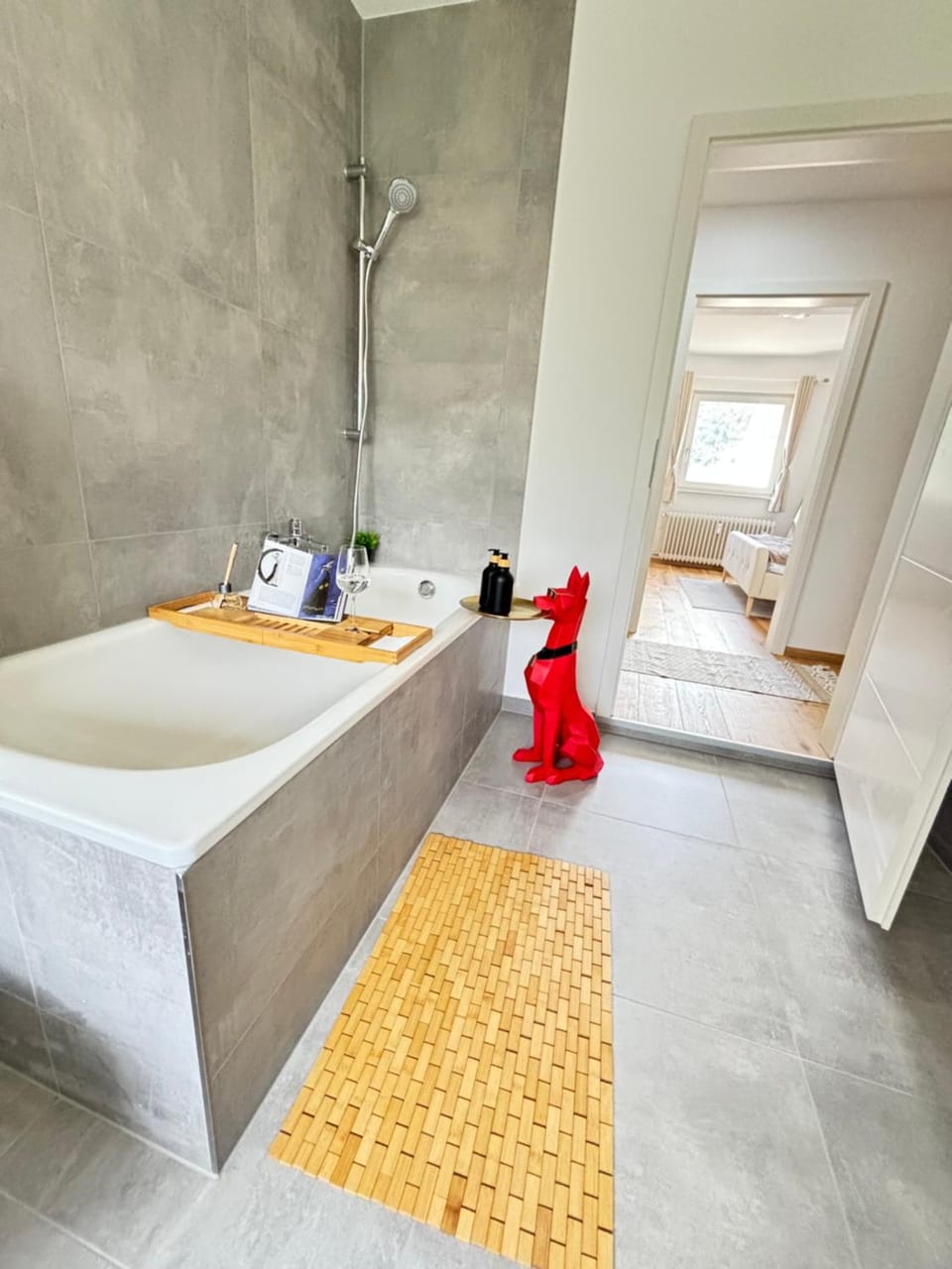 Bathroom, Bath
