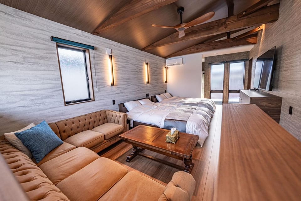 Bed, TV and multimedia, Photo of the whole room, Bedroom, air conditioner