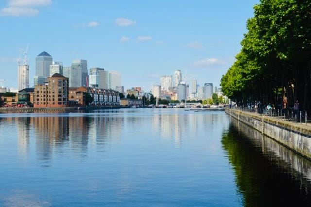 The Nook Londons Swanky Studio with FREE Parking Vacation rental in London Borough of Southwark