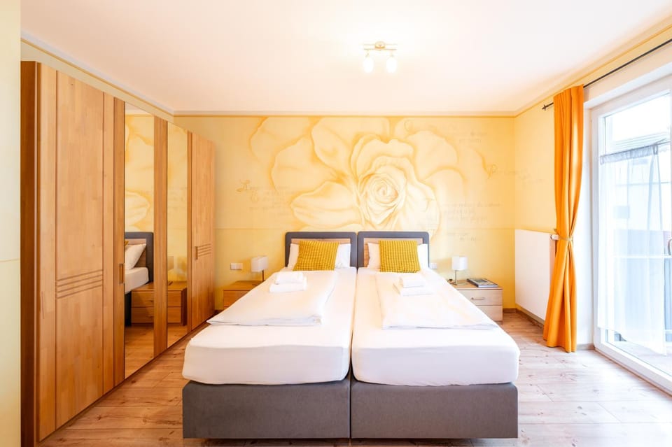 Bed, Balcony/Terrace, Photo of the whole room, Bedroom, wardrobe, laundry