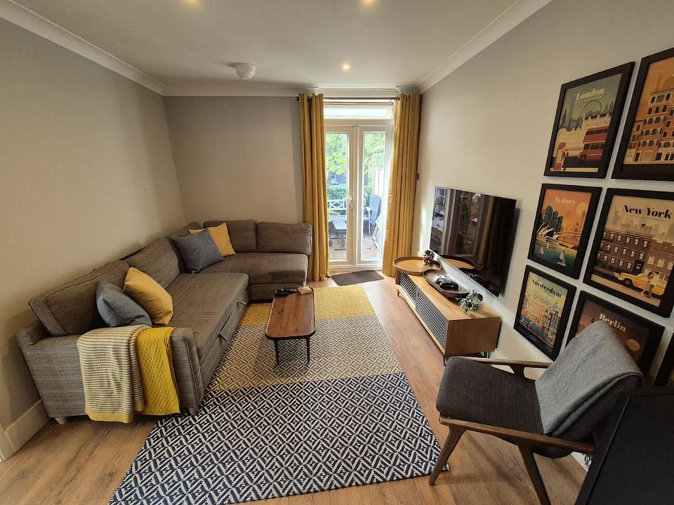 TV and multimedia, Living room