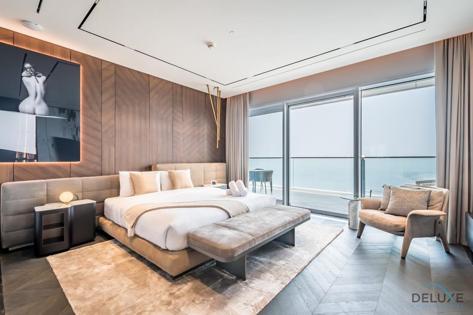 Bed, Balcony/Terrace, Seating area, Bedroom, Sea view