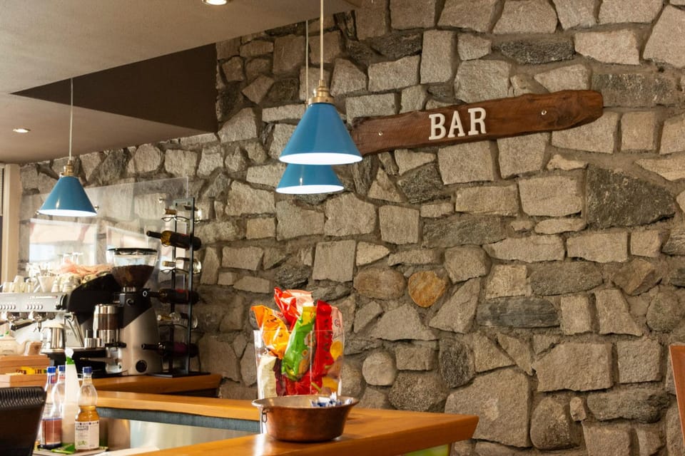 Lounge or bar
