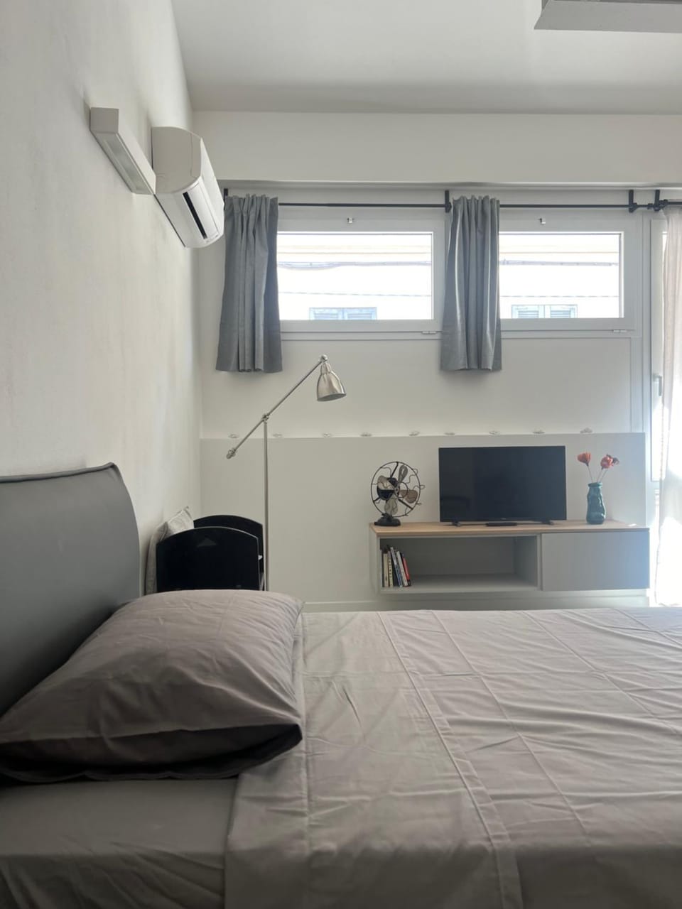 Bed, TV and multimedia