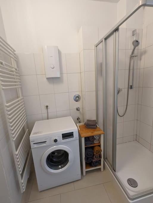 Shower, Bathroom, washing machine