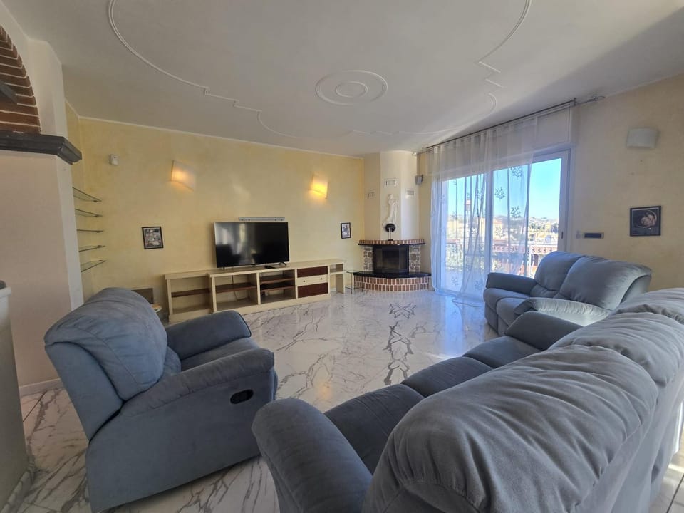 WH - VILLA - Vista Mare - Doppio Parcheggio Privato - Wifi Apartment in Sanremo