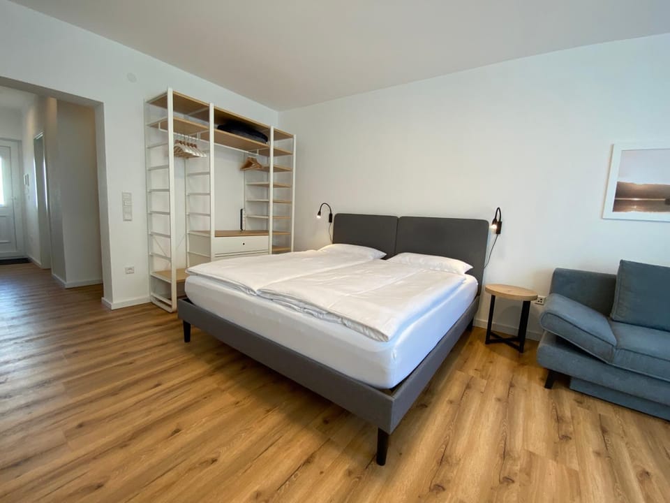 Living room, Bedroom