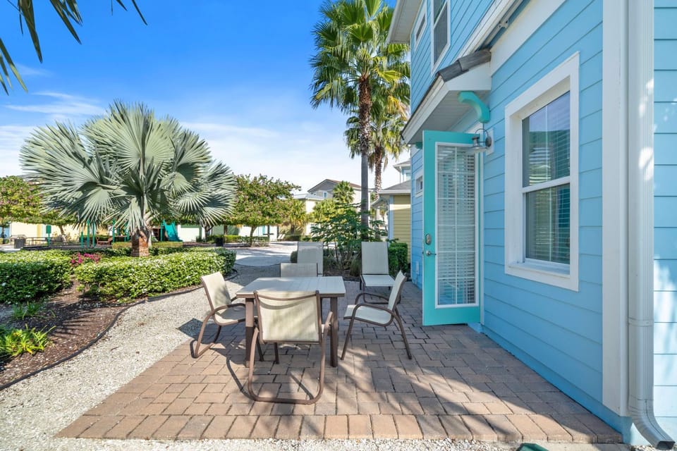 3050 Pirate Way House in Bay Lake