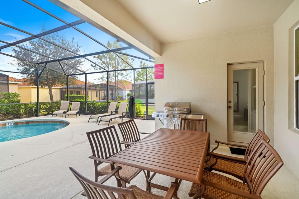 4096 Oaktree Drive House in Four Corners
