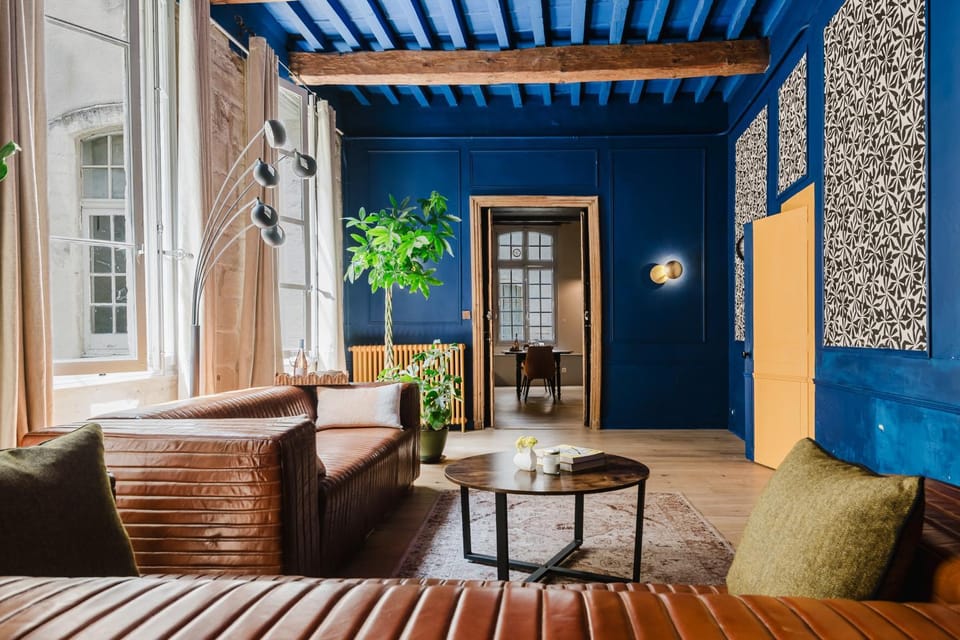 Unique character apartment - heart of Avignon - quiet & charming Apartment in Avignon