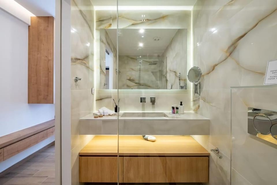 Shower, Bathroom
