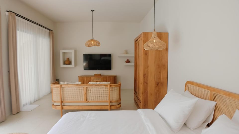 TV and multimedia, Photo of the whole room, Bedroom