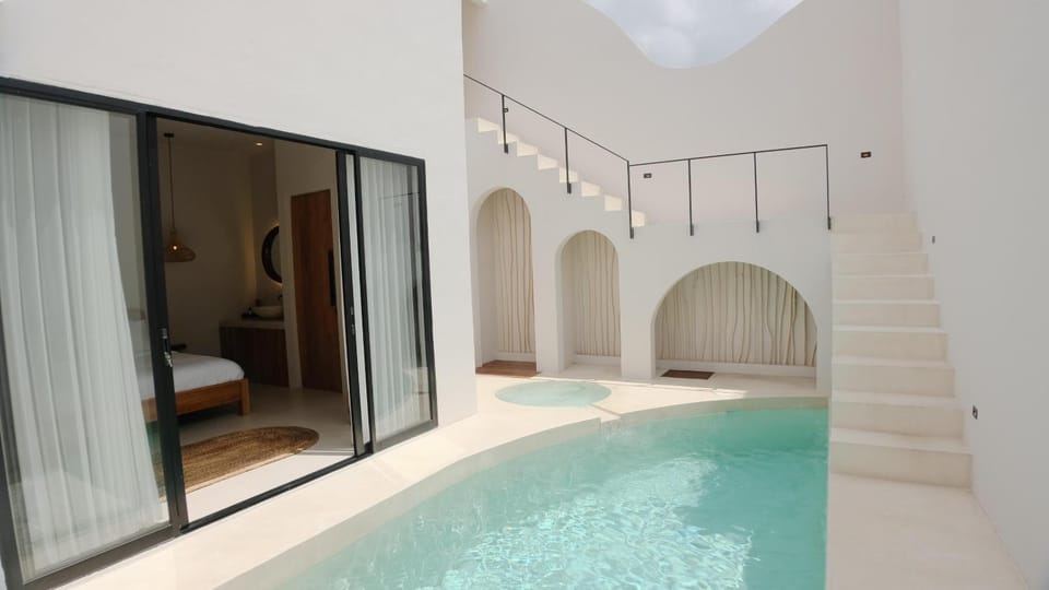 Pool view, Swimming pool