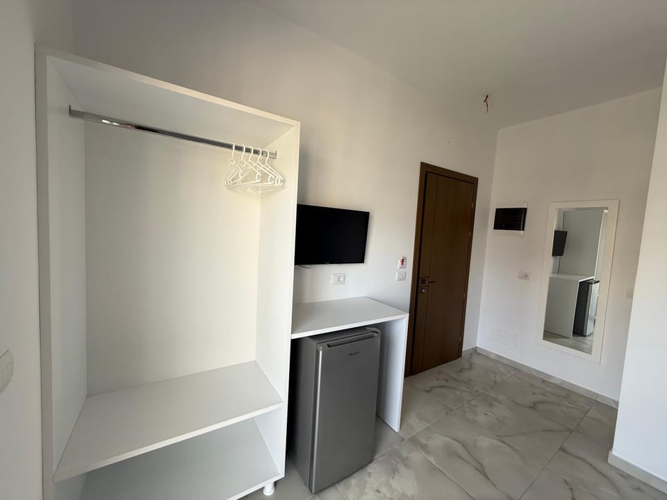 TV and multimedia, wardrobe
