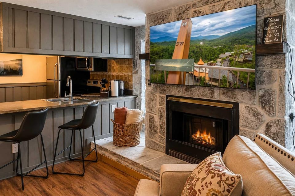 Mountain Views at Dolly's Castle Unit 7 House in Sevier County