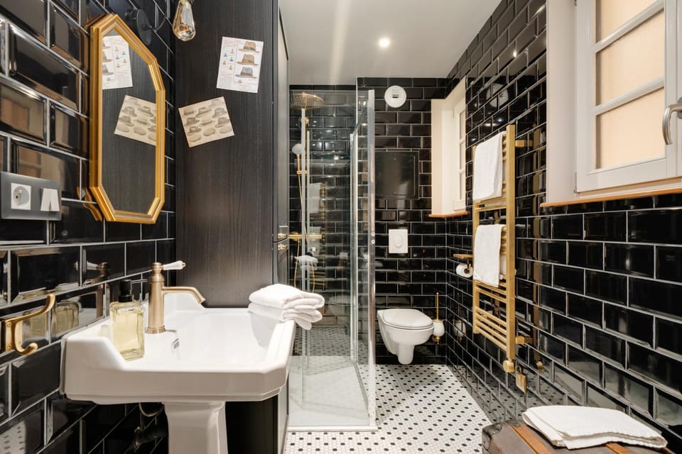Bathroom, heating