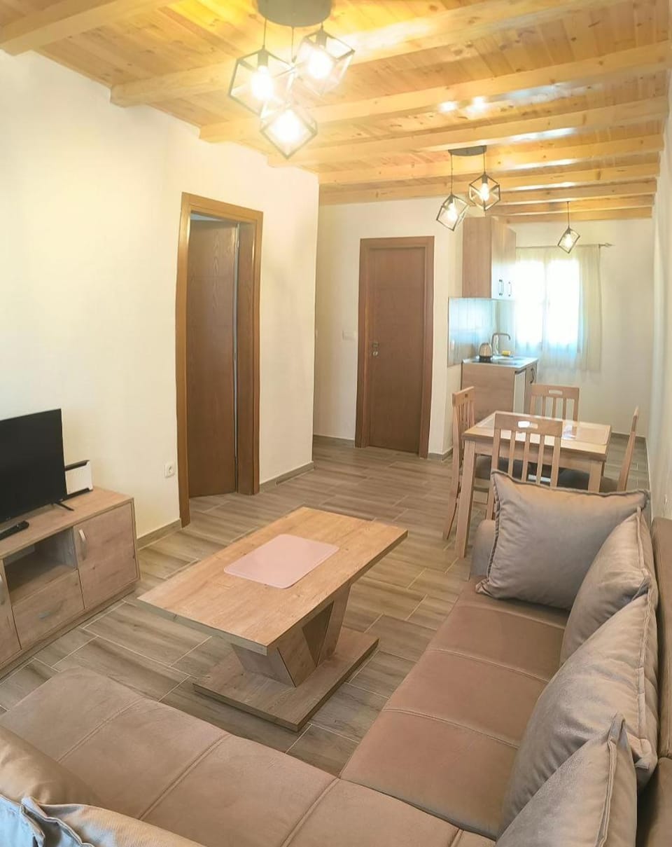 TV and multimedia, Living room, Dining area