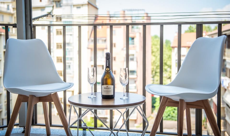 Day, Balcony/Terrace, Food and drinks, Drinks