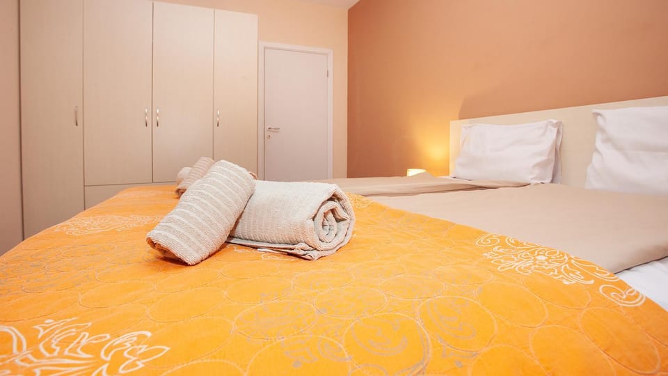 Bed, Bedroom, wardrobe