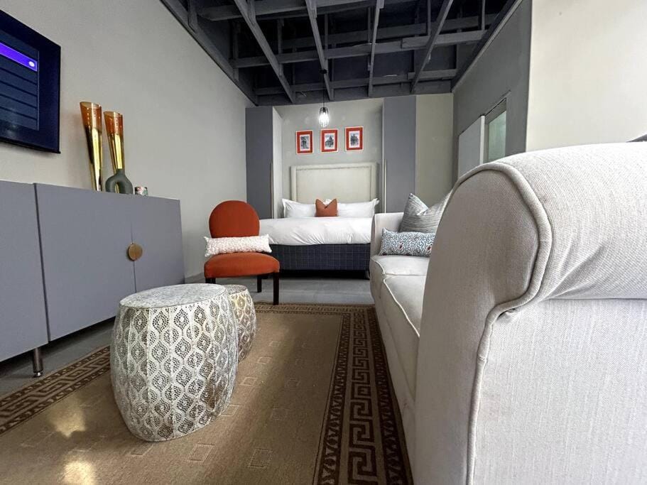 Luxury apt walk 2Melrose Arch 5 Apartment in Sandton