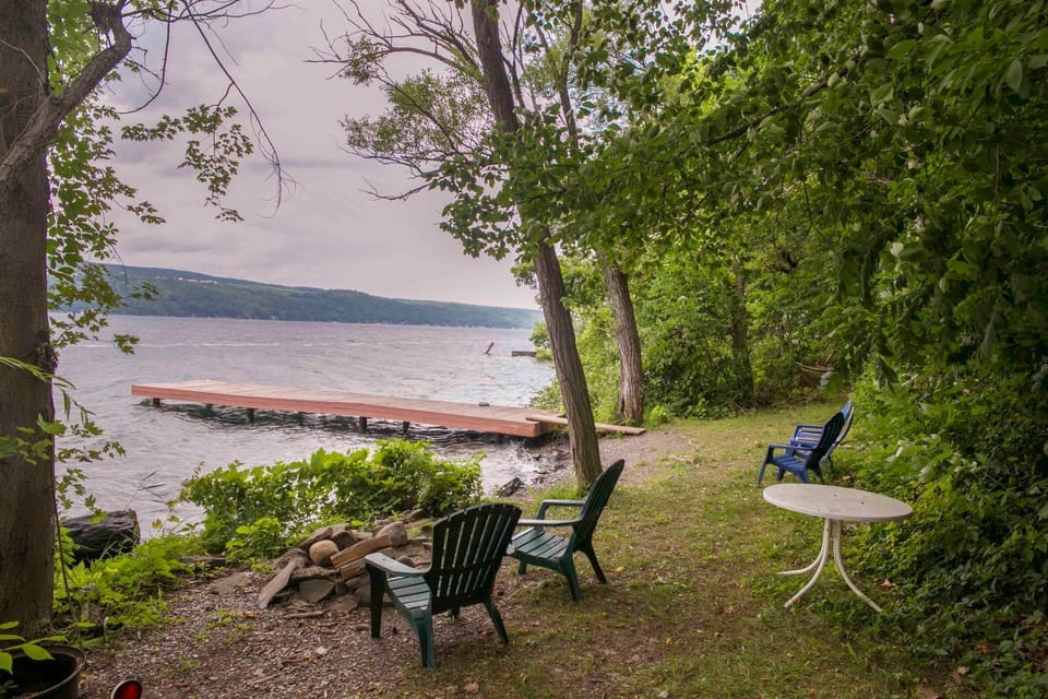 Maple Hide A Way House in Keuka Lake