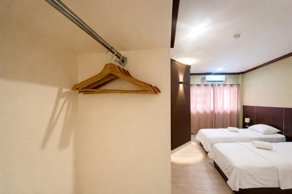 Bed, Photo of the whole room, Bedroom, towels, wardrobe