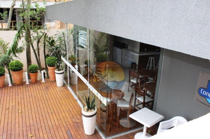 Apartamento no Centro da Praia Ed Recanto do Cardeal Apartment in Porto Belo