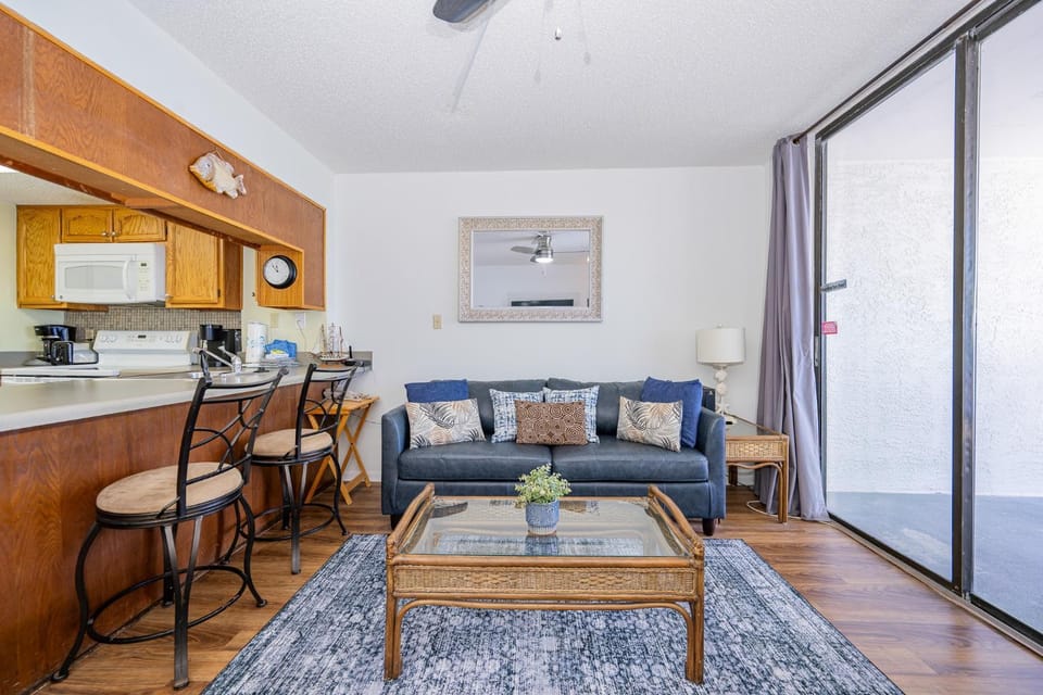 Gulf Shores Surf & Racquet 712A Apartment in West Beach