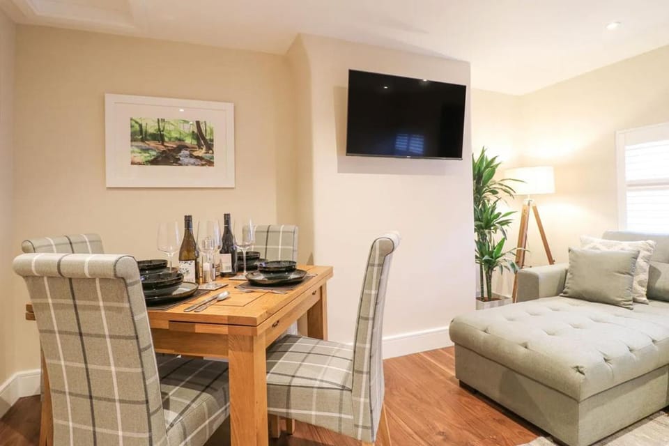 Ashbourne Luxury Suites Apartment in East Staffordshire District