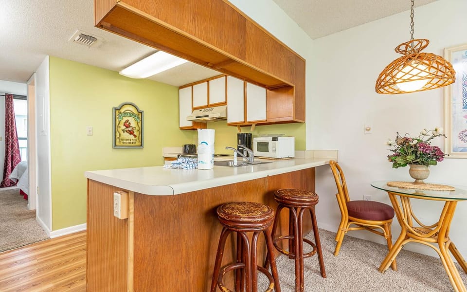 Gulf Shores Surf & Racquet 201B Apartment in West Beach