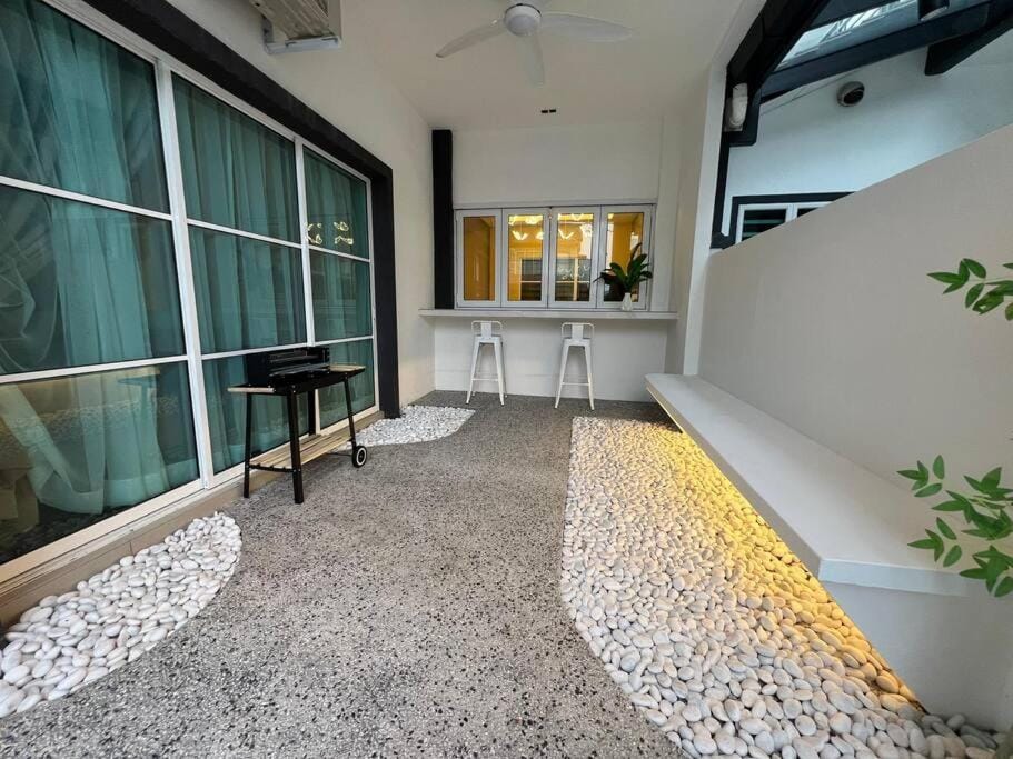 jia Residence 21 pax Karaoke & Snooker House in Ipoh