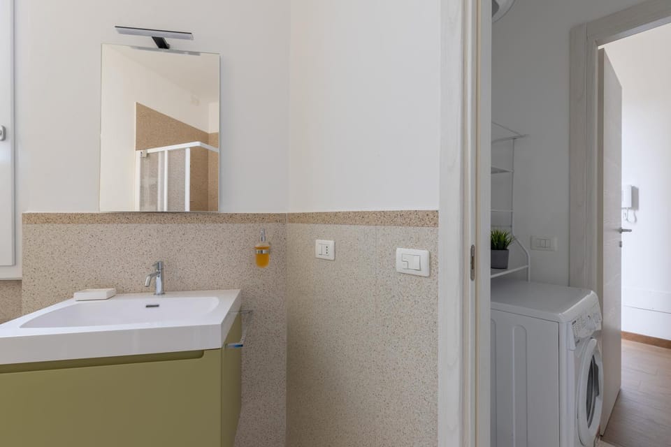 Elegant Escape Apartment in Prato