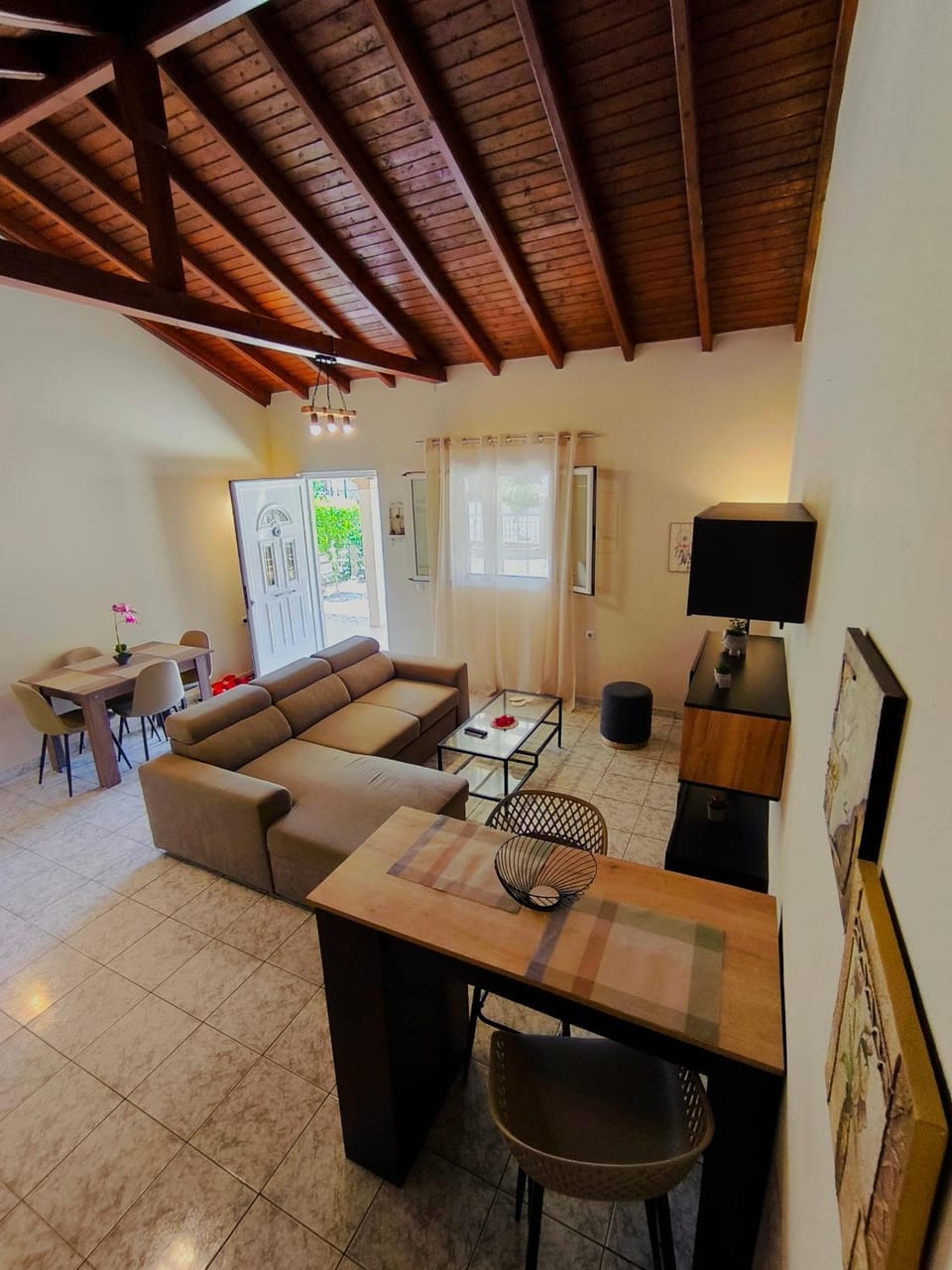 Bella Casa Apartment in Corfu, Greece