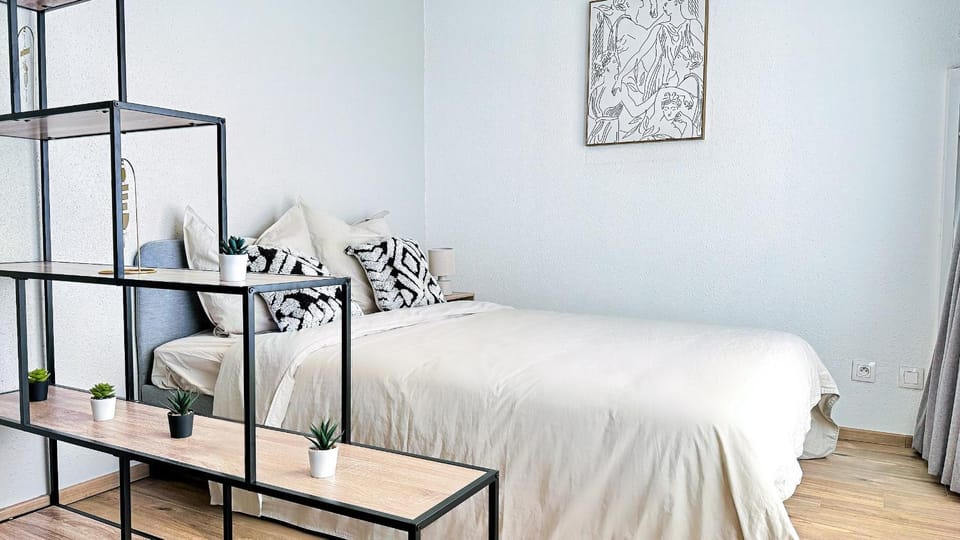 Suite Dalmate - Appartement 6 personnes - Check in h24 & Wifi Apartment in Villeurbanne