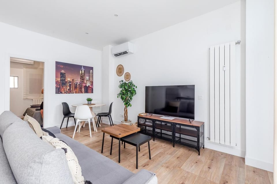 TV and multimedia, Living room, air conditioner