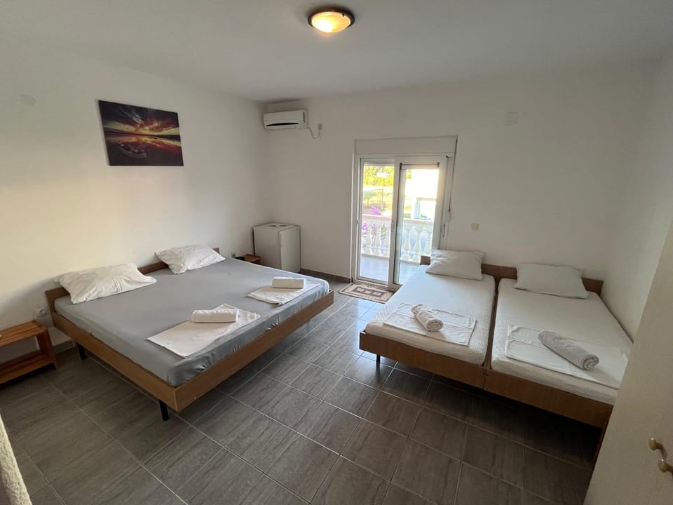 Bed, Photo of the whole room, Bedroom, towels, air conditioner
