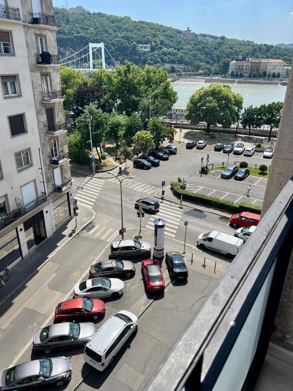 Golden Studio at Erzsebet bridge Apartment in Budapest