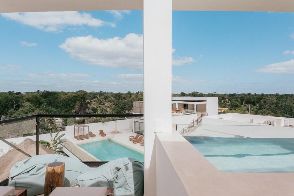 Balcony/Terrace, Pool view, Inner courtyard view
