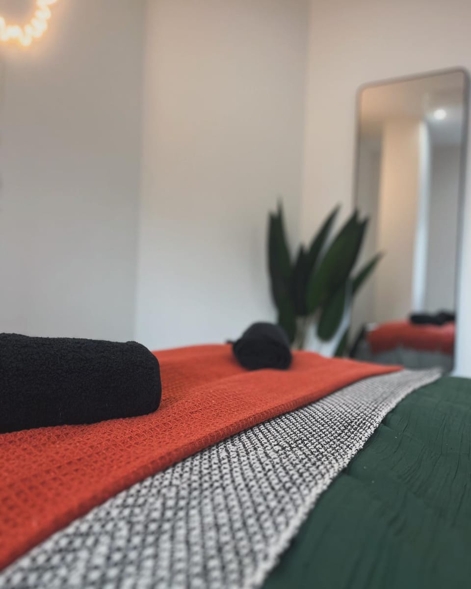 Cozy Central Double Suite - Free Gym! Apartment in Leicester