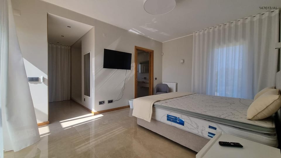 Property building, Living room, Bedroom