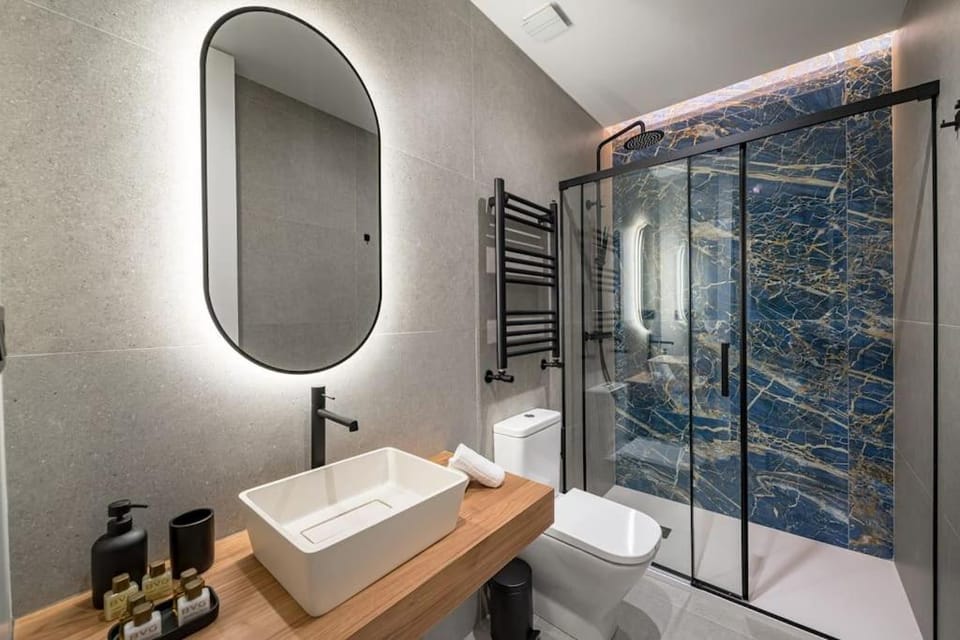 Shower, Bathroom, towels