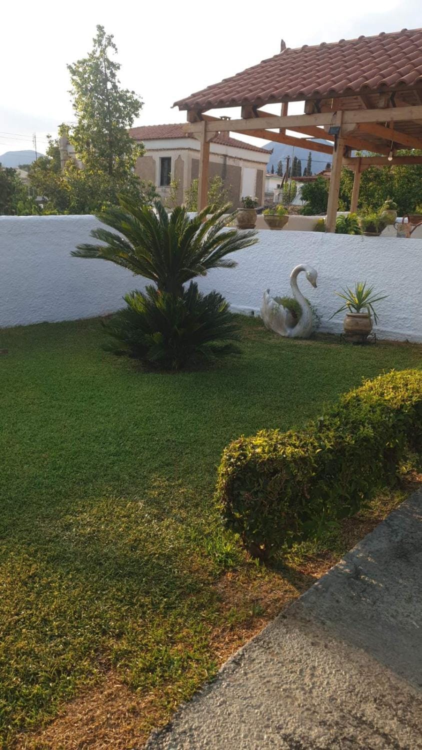 Garden House House in Euboea