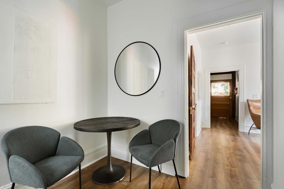 Stay Portland - The Étoile Suite - Nob Architecture & Boutiques Apartment in Portland