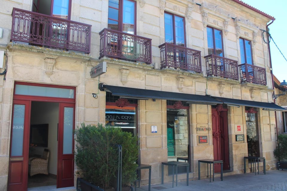 Property building, Facade/entrance