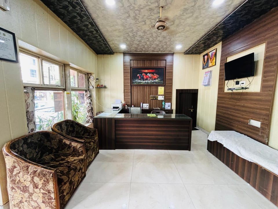 Hotel Paradise Stays Hotel in India